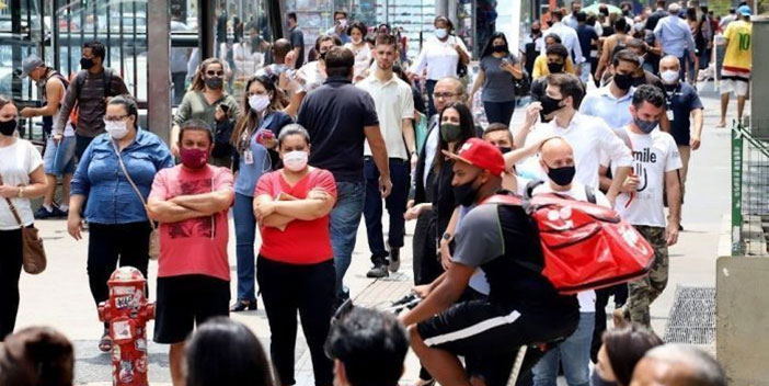 Baixos salários, queda de renda e endividamento: o caos na vida do trabalhador